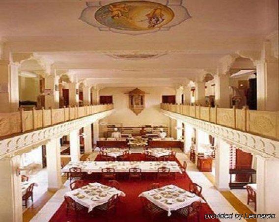 法塔赫巴格酒店 拉那克普 餐厅 照片